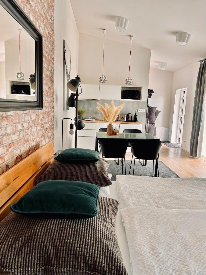 Apartmány Benešov Benesov nad Ploucnici Esterno foto