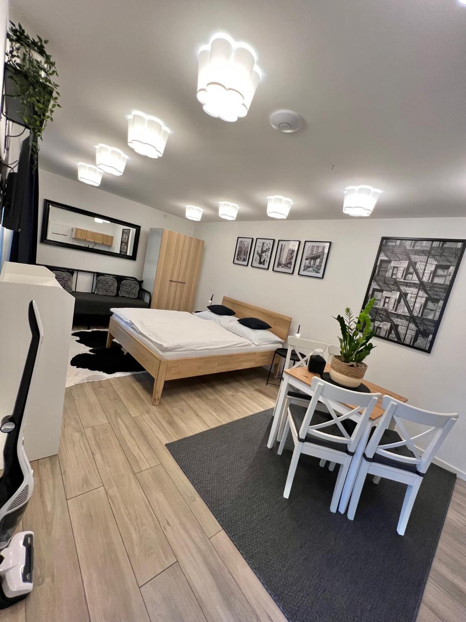 Apartmány Benešov Benesov nad Ploucnici Esterno foto