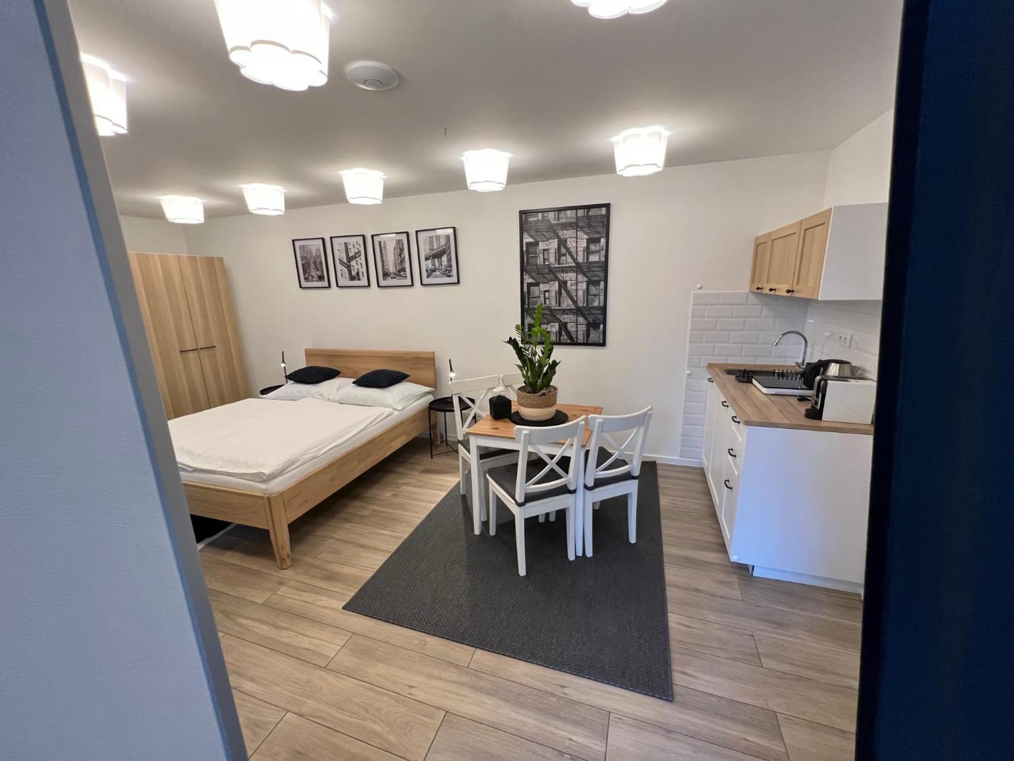 Apartmány Benešov Benesov nad Ploucnici Esterno foto