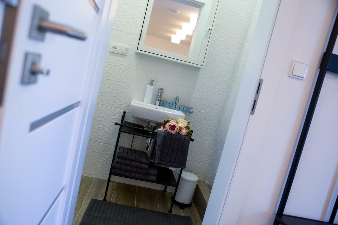 Apartmány Benešov Benesov nad Ploucnici Esterno foto